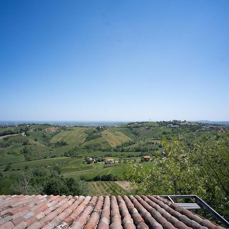 Il Castellaro Bed & Breakfast Borghi Bagian luar foto