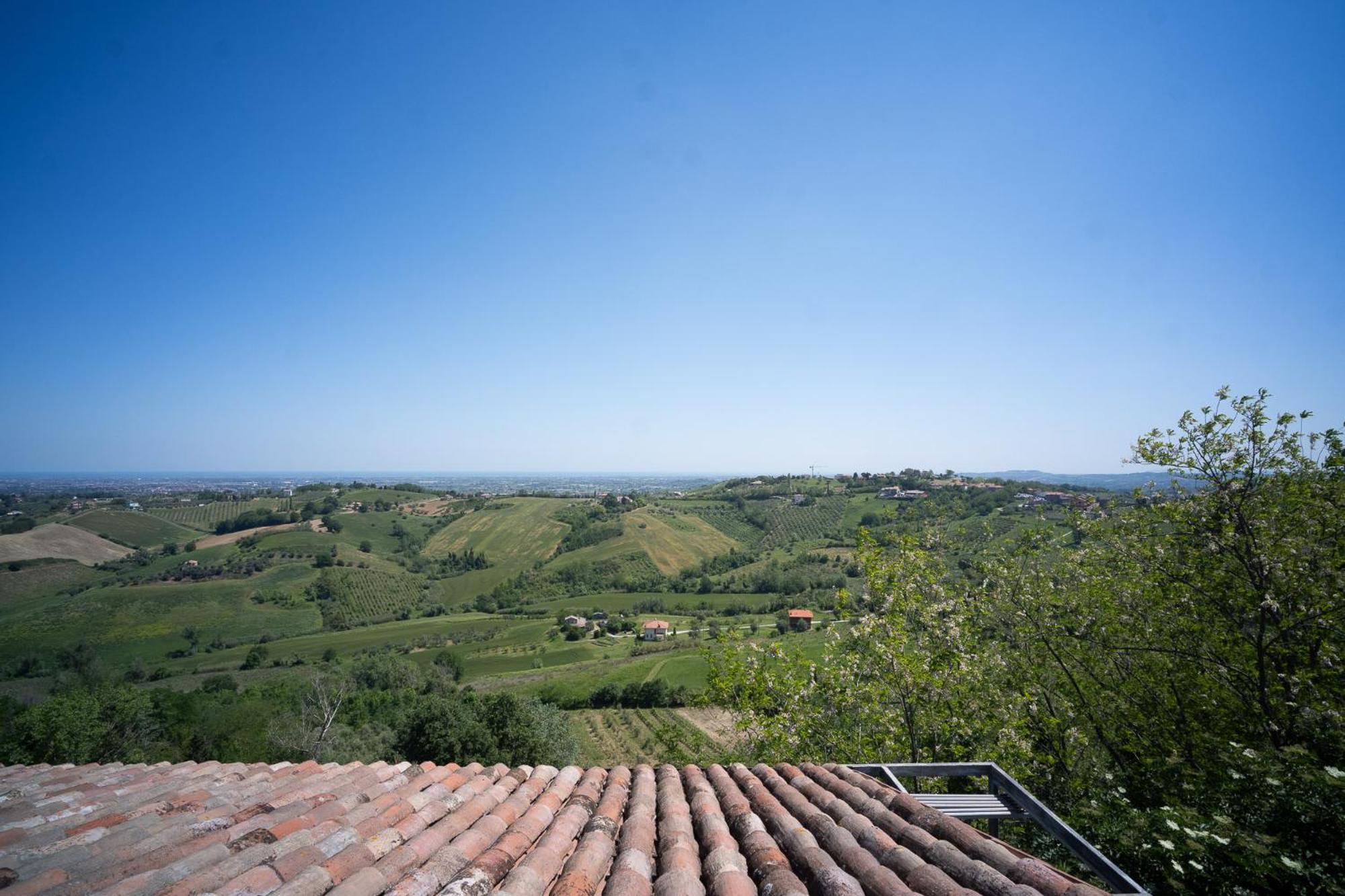 Il Castellaro Bed & Breakfast Borghi Bagian luar foto